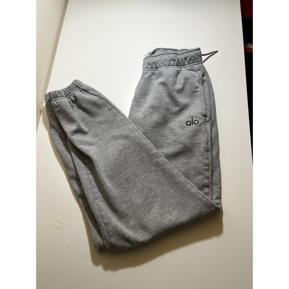 Alo Yoga Accolade Sweatpants Womens Medium Tapered Joggers Pockets Workout Gray